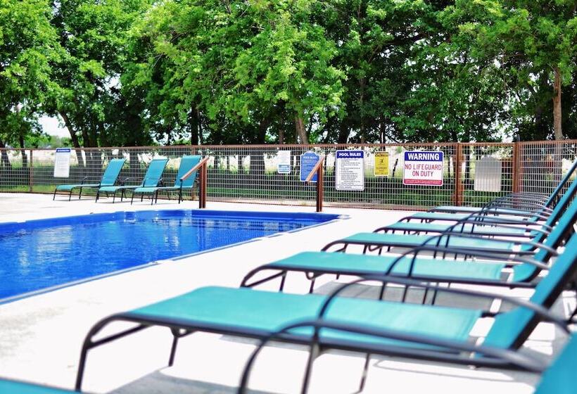 14 Son S Geronimo   Birdhouse Cabin