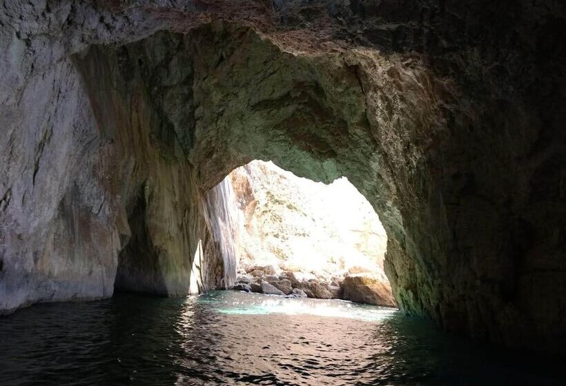 Anemomylos Lefkimmi Luxus Suites Boutique Hotel & Pool