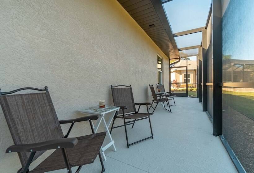 مبيت وإفطار Suite Dreams Guesthouse Aka Care Takeover Home