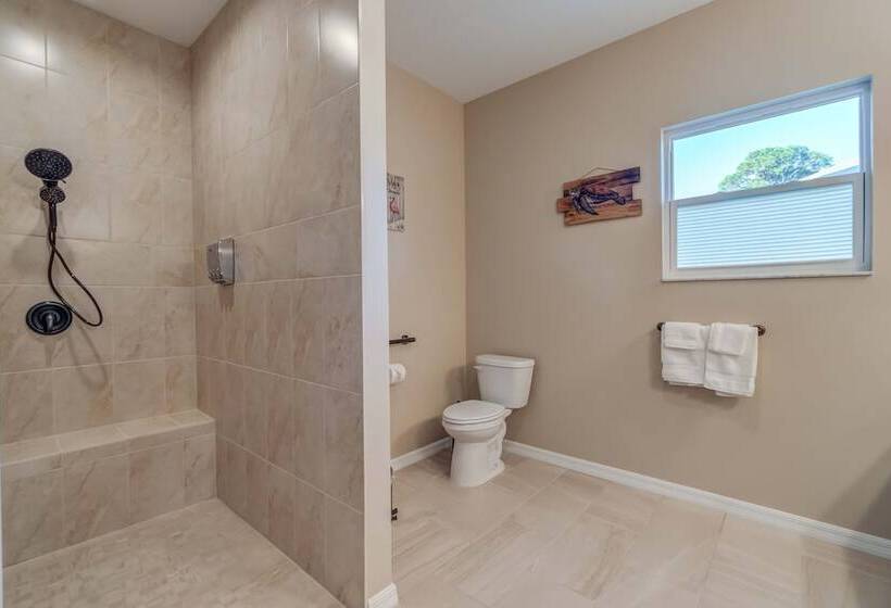 مبيت وإفطار Suite Dreams Guesthouse Aka Care Takeover Home