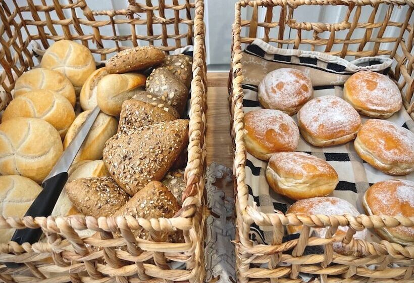 مبيت وإفطار Suite Dreams Guesthouse Aka Care Takeover Home