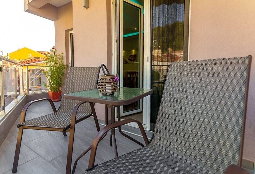 Bed and Breakfast Dim House