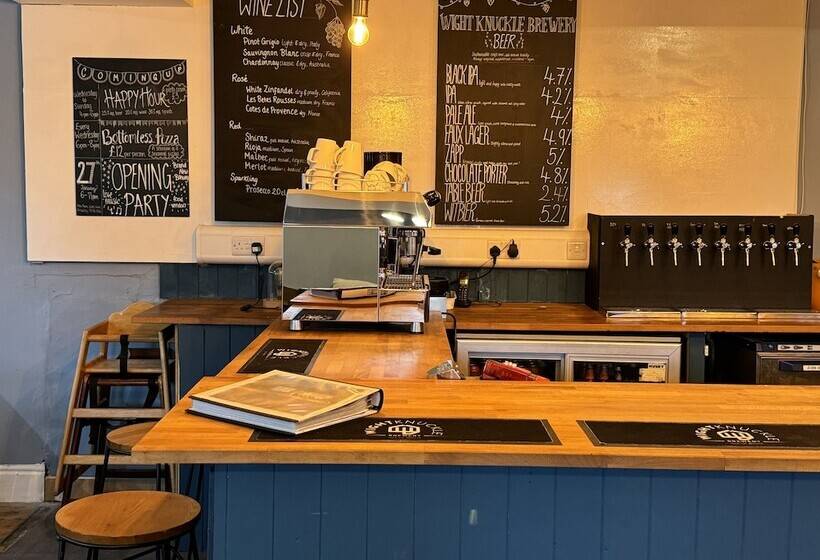 צימר The Pilot Boat Inn