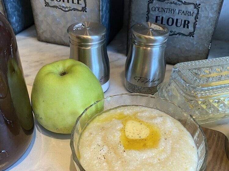 مبيت وإفطار The King S Daughters B And B On The Bluff Overlooking The Mighty Mississippi