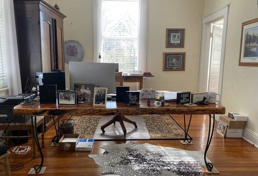 مبيت وإفطار The King S Daughters B And B On The Bluff Overlooking The Mighty Mississippi