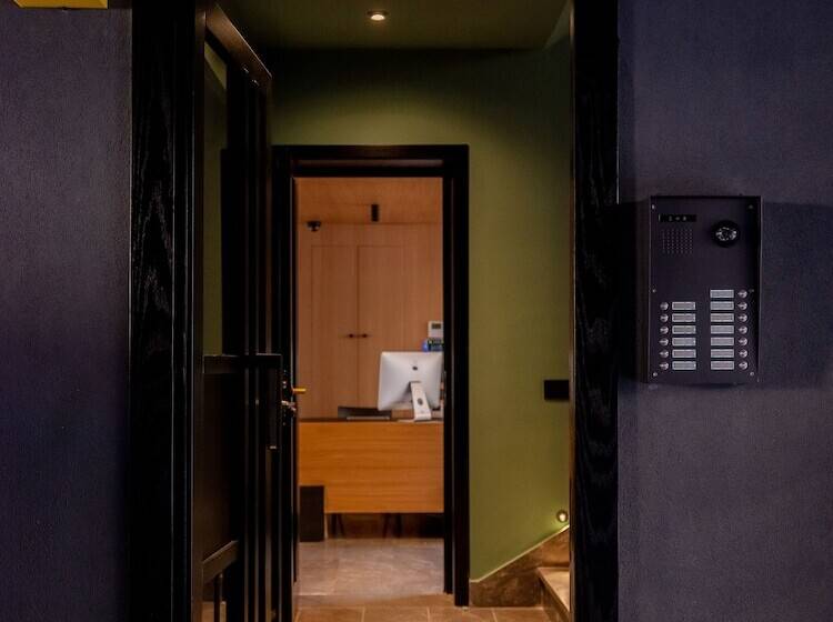 ホテル 3 Pines Design Living