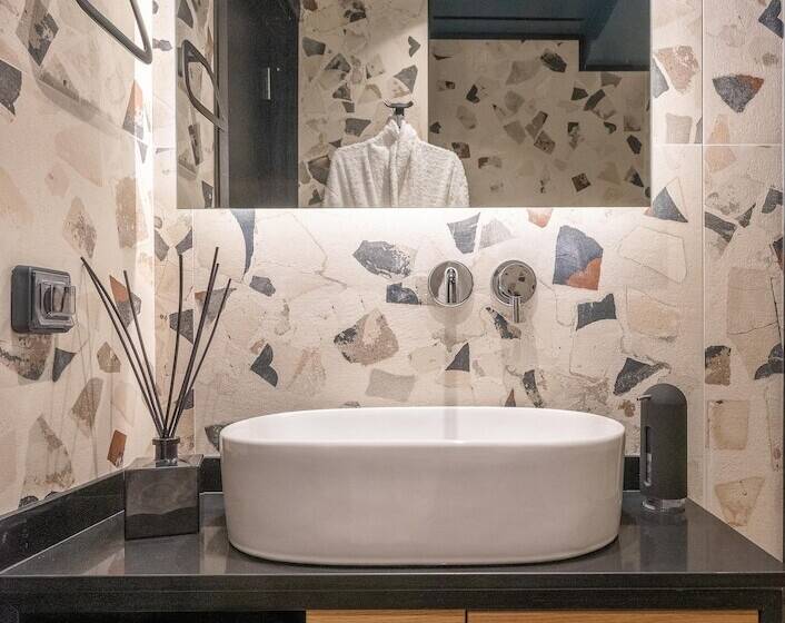 ホテル 3 Pines Design Living