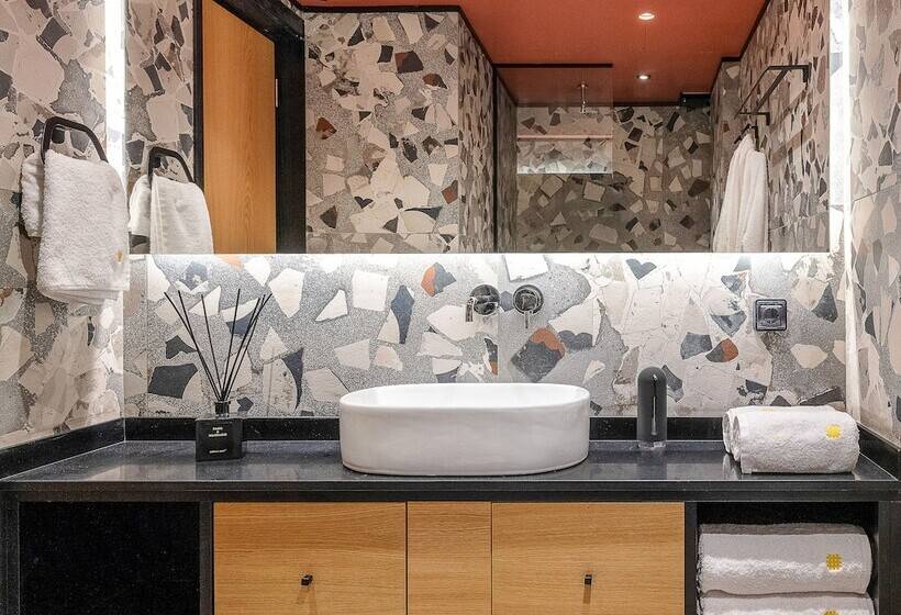 ホテル 3 Pines Design Living