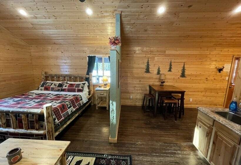 فندق Bear Creek Resort   Campsite