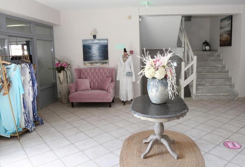 فندق Caretta   Caretta