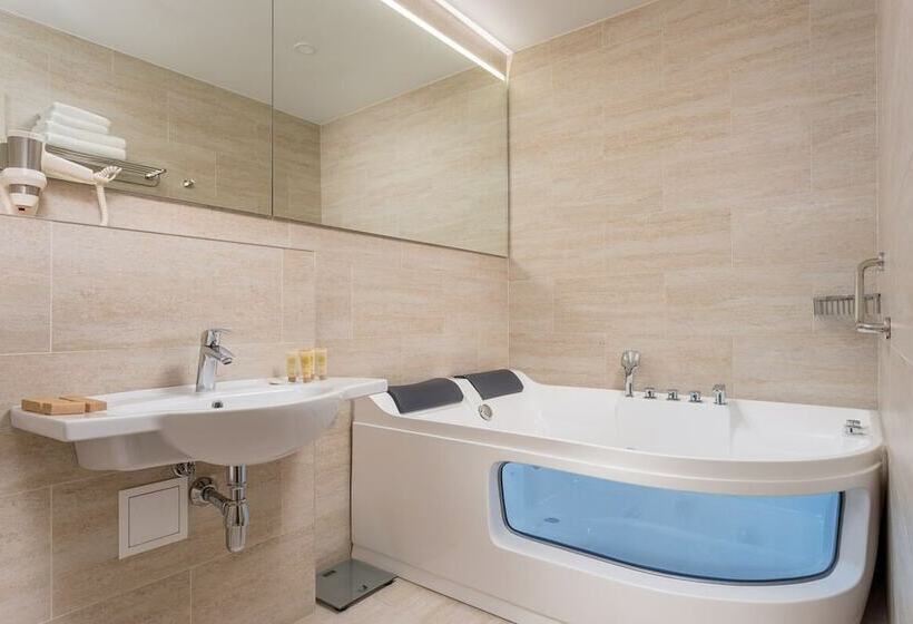 هتل Gold Inn Garden