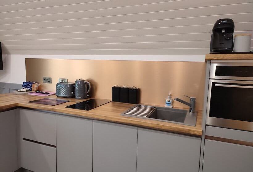 酒店 Hillhead Hideaways