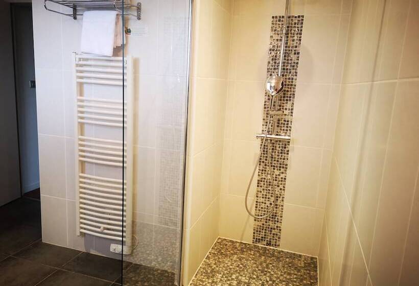 Les Suites   Konine 4   Hotel & Bar & Restaurant