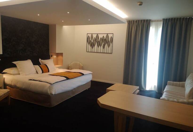 Les Suites   Konine 4   Hotel & Bar & Restaurant