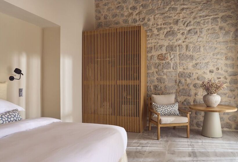 ホテル Mandraki Beach Resort   Adults Only