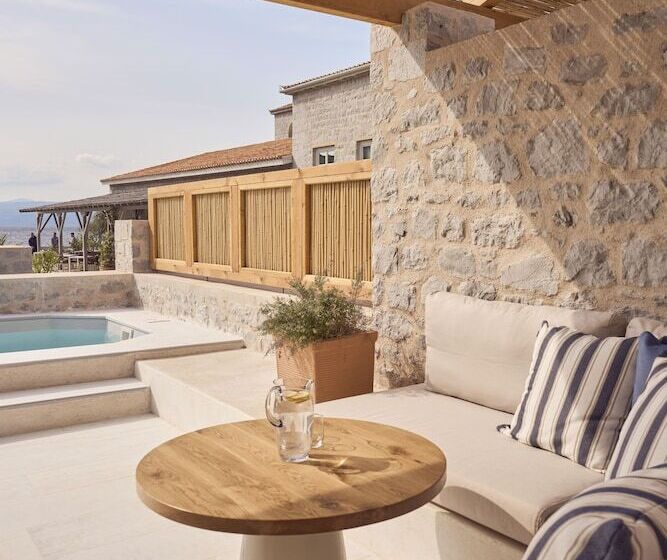 ホテル Mandraki Beach Resort   Adults Only