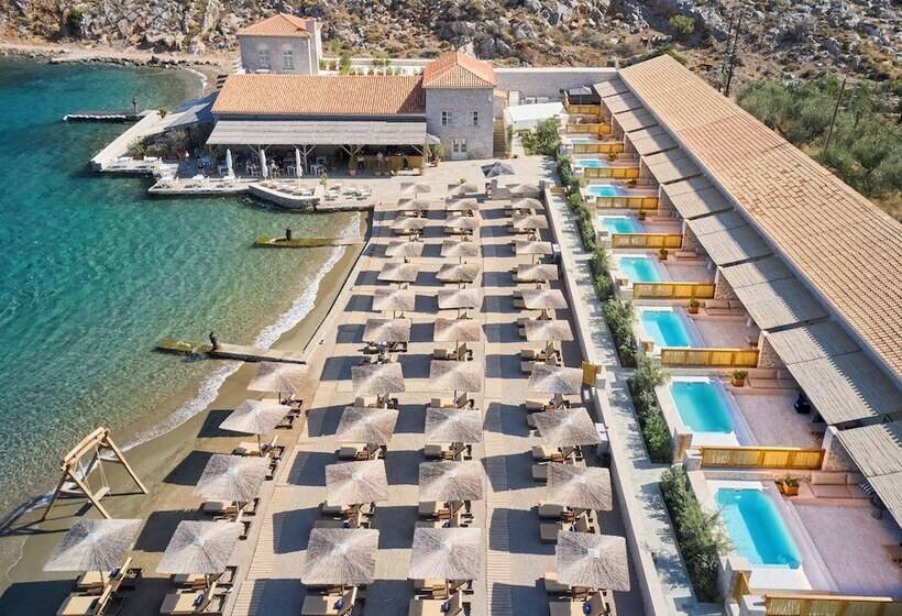 ホテル Mandraki Beach Resort   Adults Only