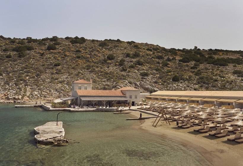 ホテル Mandraki Beach Resort   Adults Only