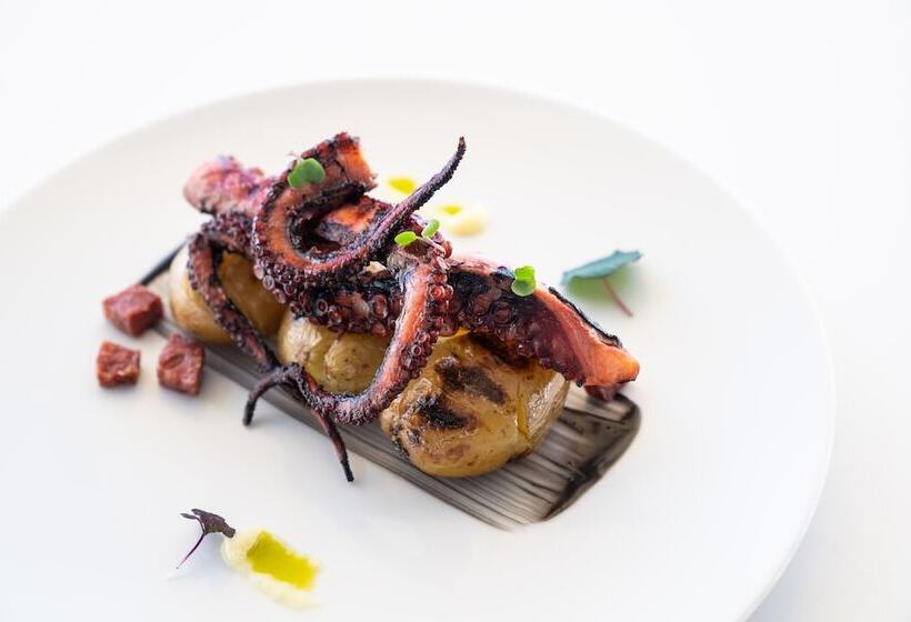 ホテル Mandraki Beach Resort   Adults Only