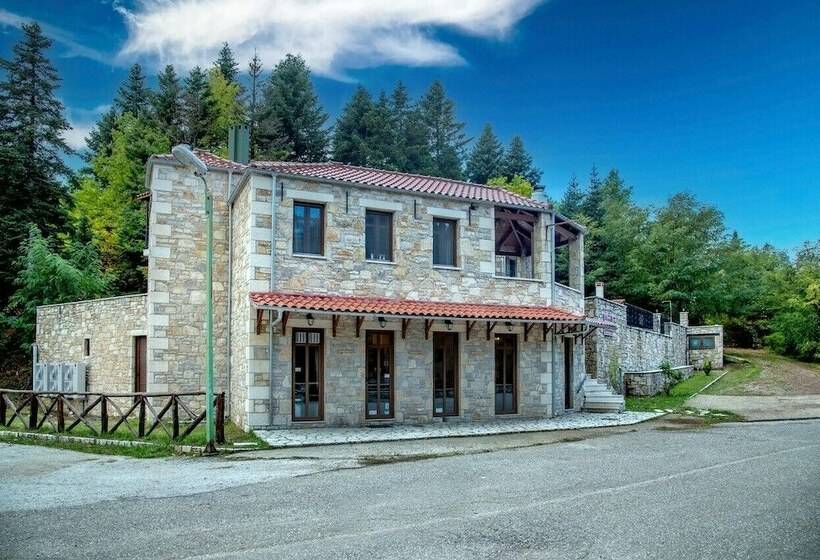 בית מלון כפרי Oreades Suites