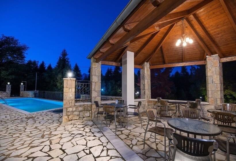 בית מלון כפרי Oreades Suites