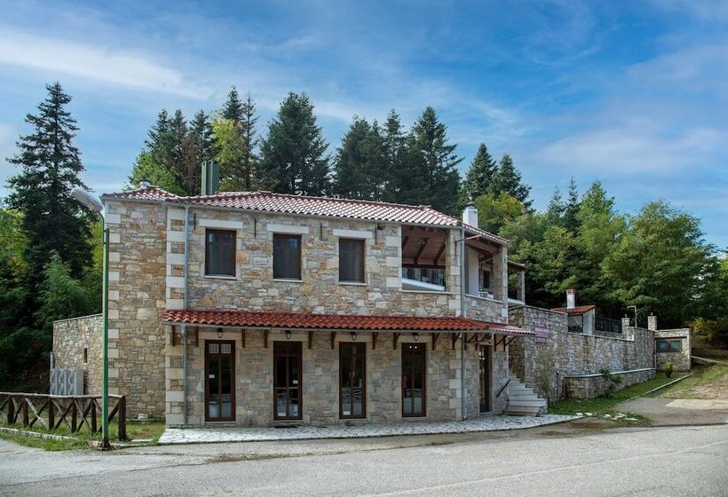 בית מלון כפרי Oreades Suites