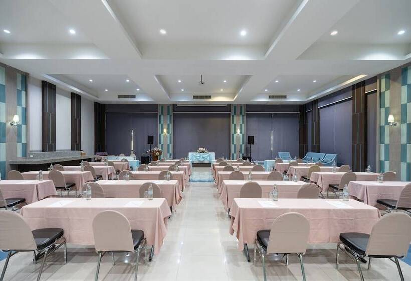 호텔 Thara Cholapruek Resort