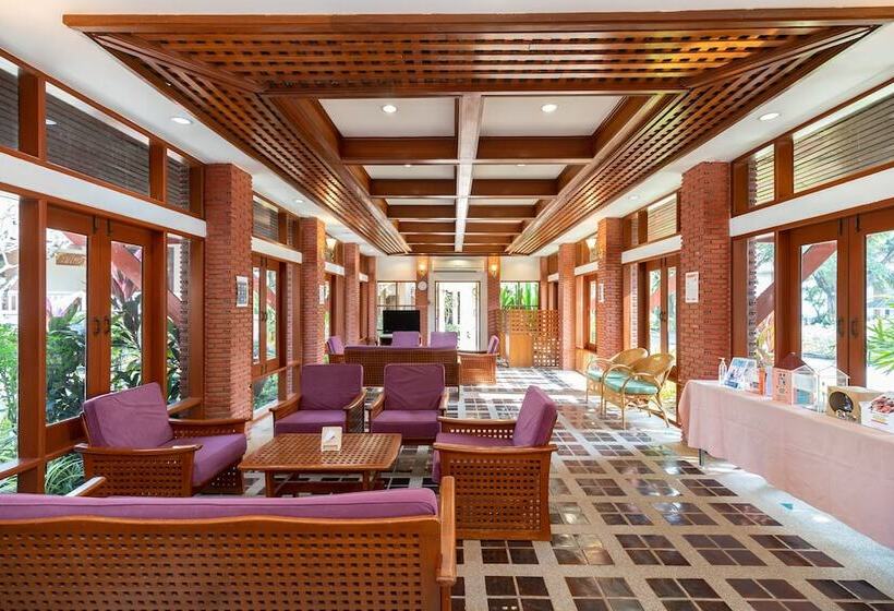 호텔 Thara Cholapruek Resort