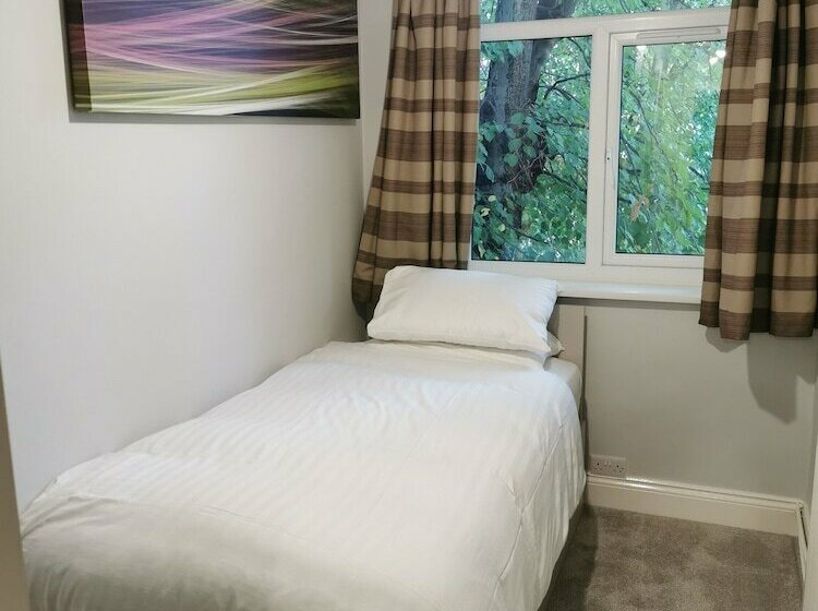 Uno Hotel Heathrow Windsor