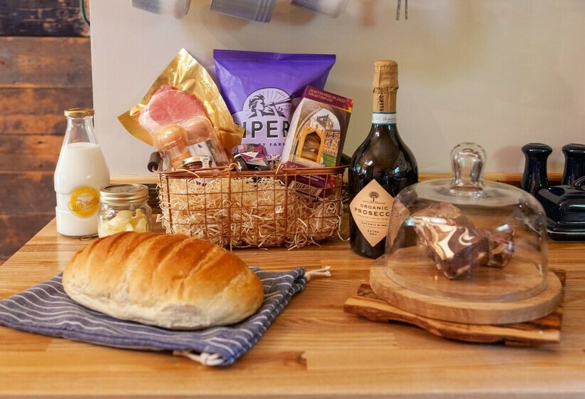 Luxury Cabin With Hot Tub