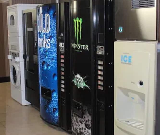 מוטל Garden City Inn