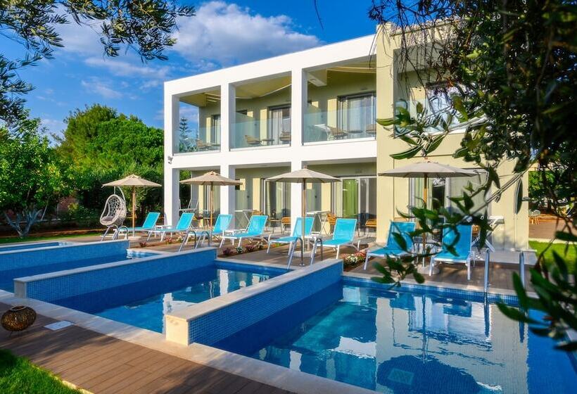 بنسيون Alonaki Resort