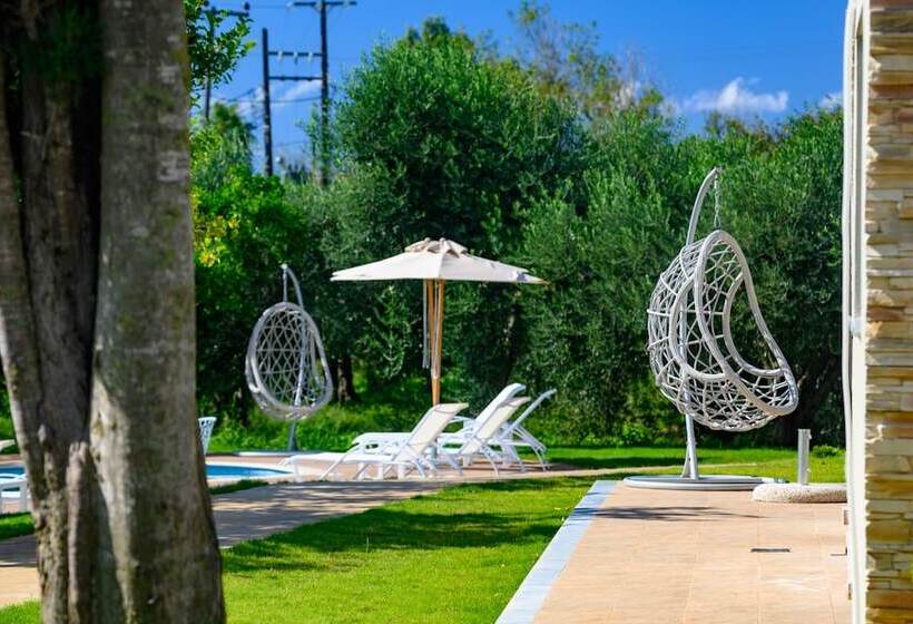 بنسيون Alonaki Resort