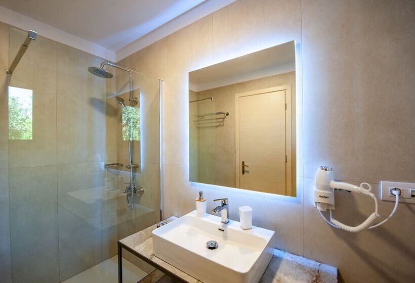 بنسيون Alonaki Resort