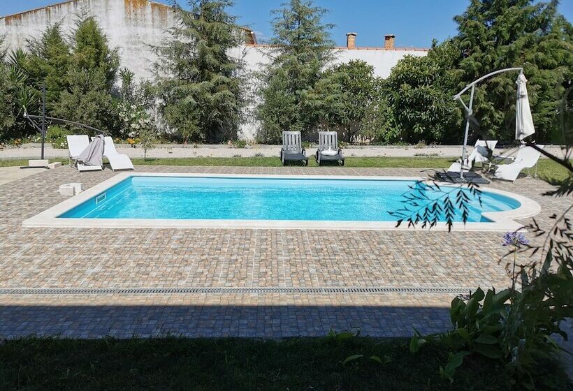 بنسيون Casa Das Portas