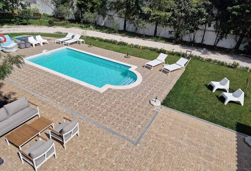 بنسيون Casa Das Portas