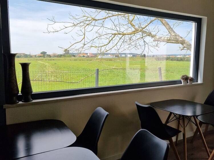 بنسيون Casa Das Portas