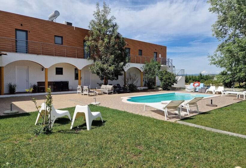 بنسيون Casa Das Portas