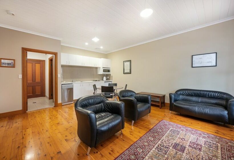 פנסיון Telegraph Station