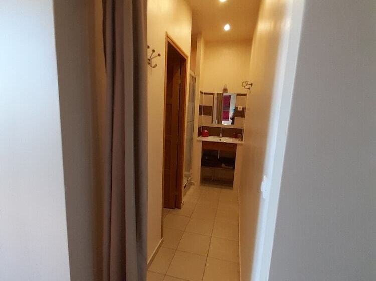 Пансион Le Clos De La Salamandre