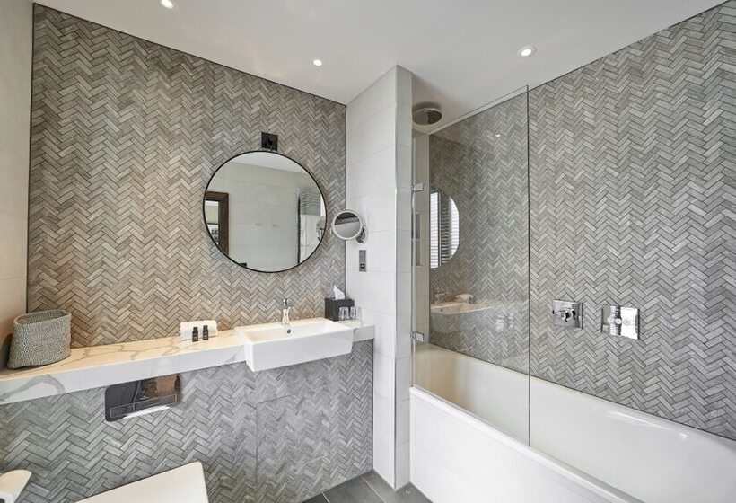 פנסיון The Fellows House Mews