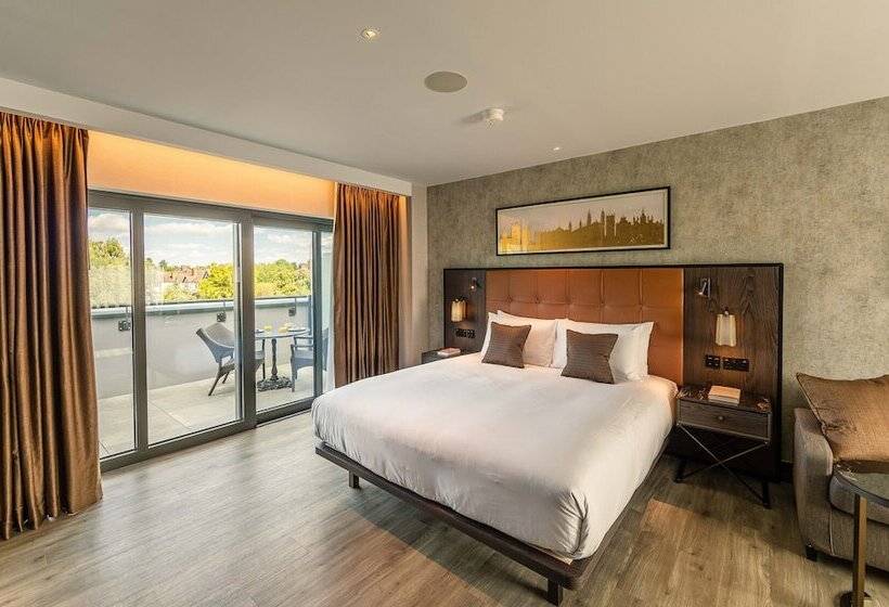 פנסיון The Fellows House Mews