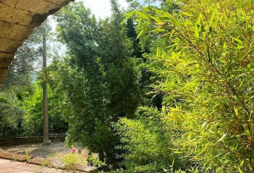 اقامتگاه Naples Countryside, One Of A Kind Dome Experience