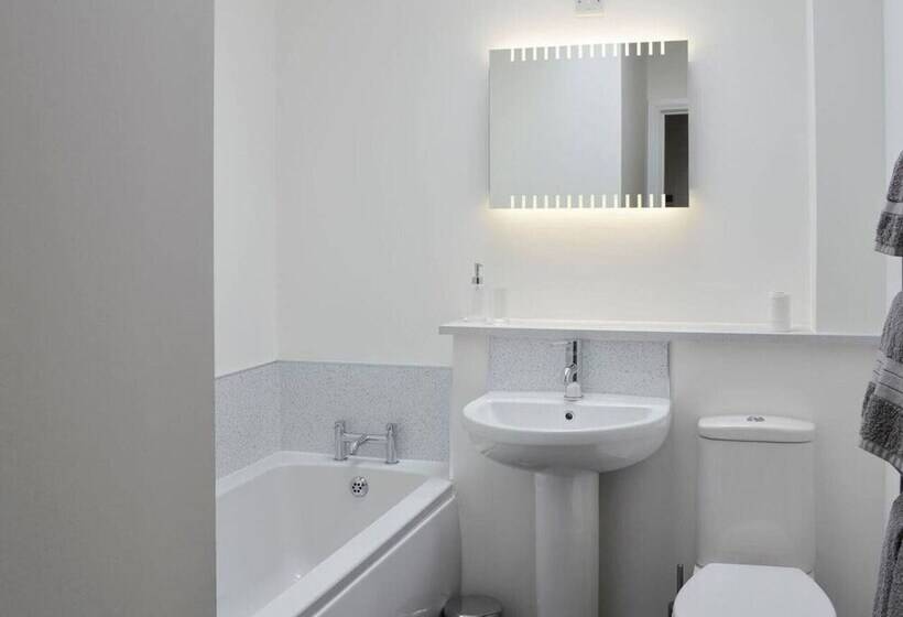 Stunning 3 Bed Cottage In The Village Of Tomintoul