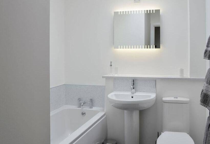 Stunning 3 Bed Cottage In The Village Of Tomintoul