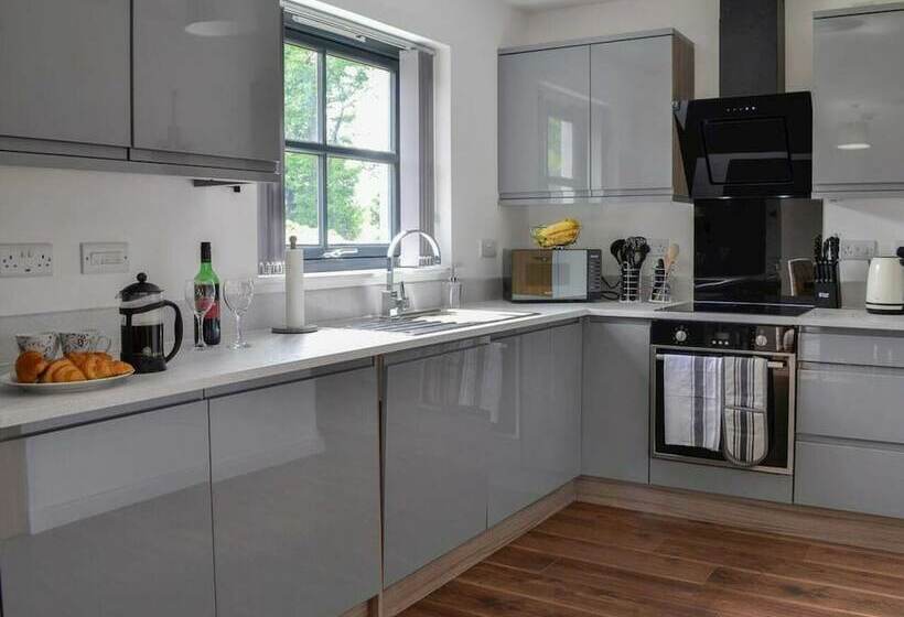 Stunning 3 Bed Cottage In The Village Of Tomintoul