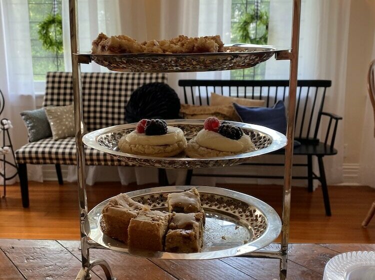 مبيت وإفطار The King S Daughters B And B On The Bluff Overlooking The Mighty Mississippi