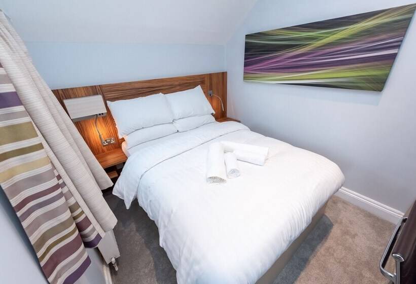 Uno Hotel Heathrow Windsor