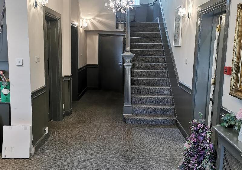 Uno Hotel Heathrow Windsor