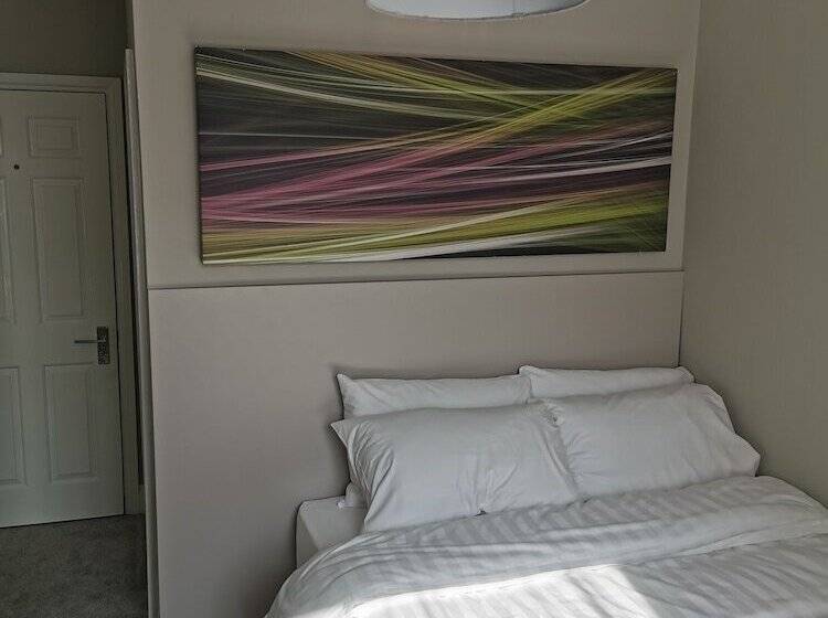 Uno Hotel Heathrow Windsor